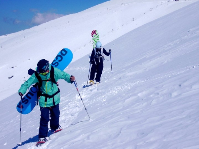 Travesia con la tabla de snow
